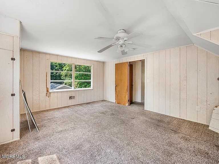 905 Washington St - Photo 3 of 19