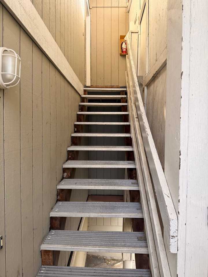 10836 1st Ave Sw #3 - Photo 3 of 20