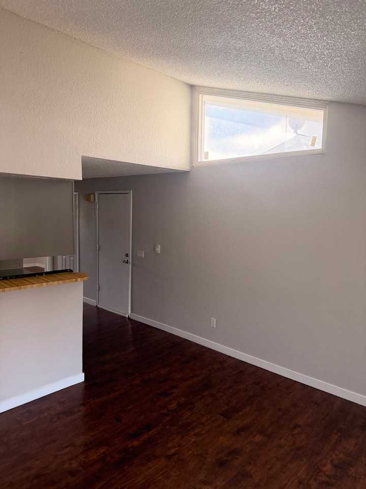 10836 1st Ave Sw #3 - Photo 6 of 20