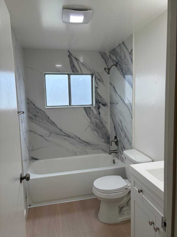 1701 Carver Ct #2 - Photo 2 of 8