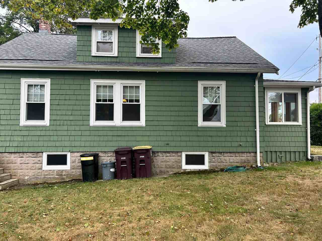94 Summit St - Photo 2 of 17