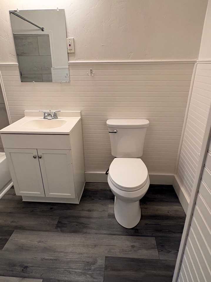 325 8th St #327 - Photo 4 of 11