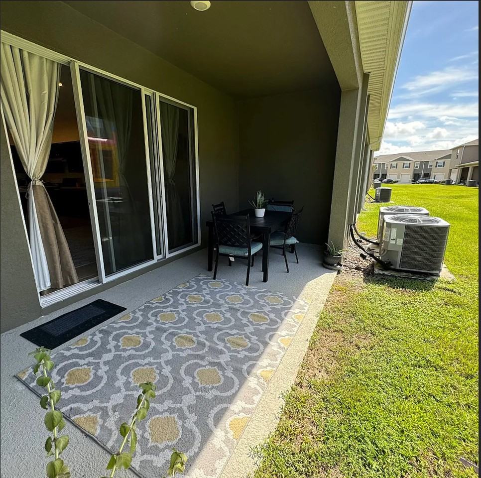 1260 Yellow Finch Dr - Photo 4 of 13