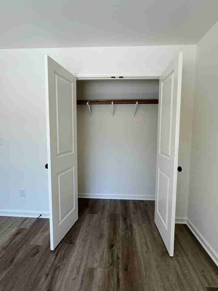 933 S Mccrary St #1 - Photo 7 of 10