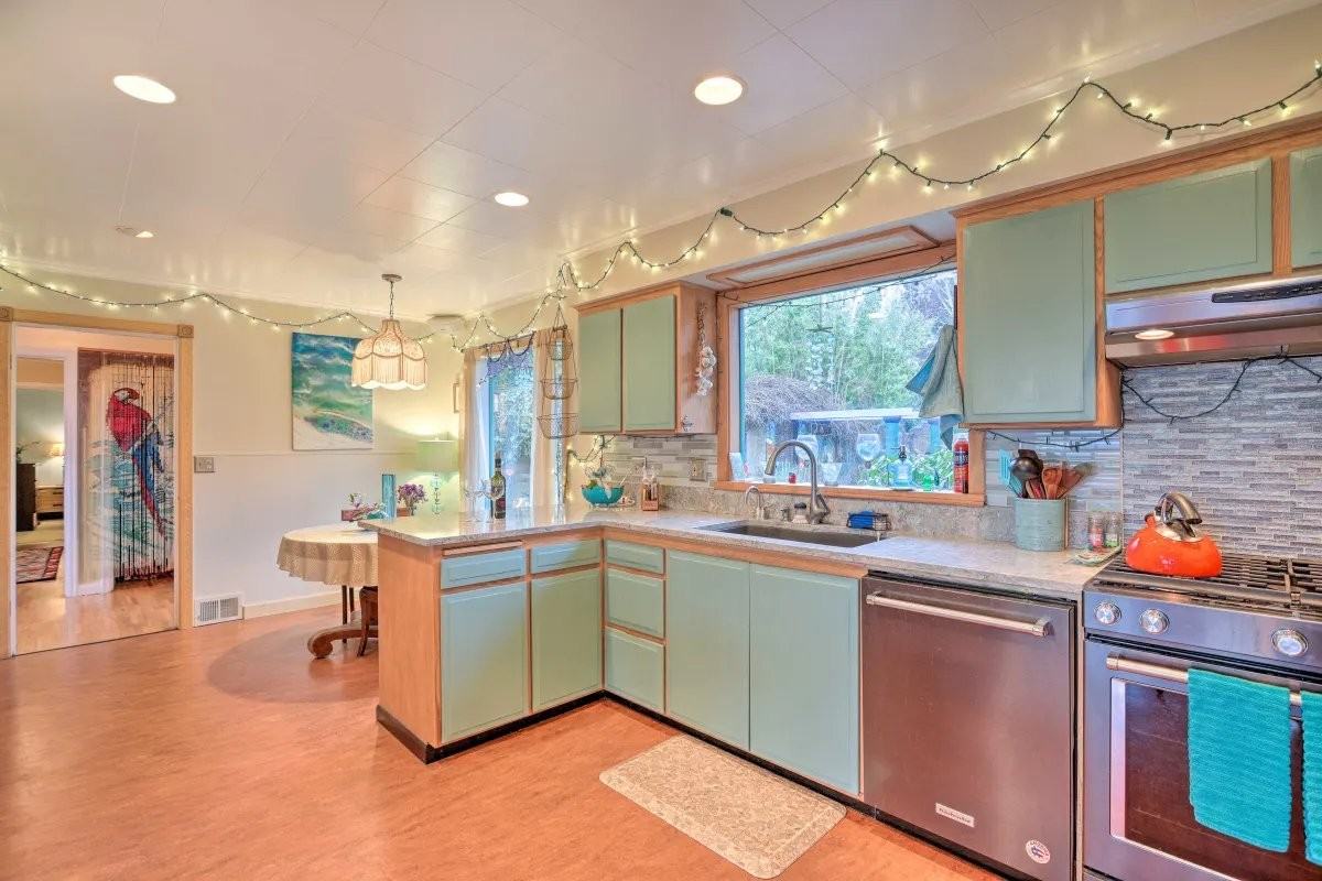 3805 Marine Way - Photo 7 of 20