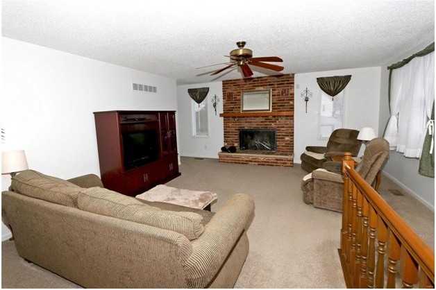 4029 Saint Barbara Ln - Photo 7 of 19
