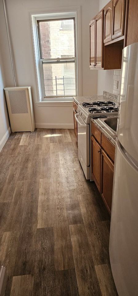 34-47 90th St #G42 - Photo 5 of 6