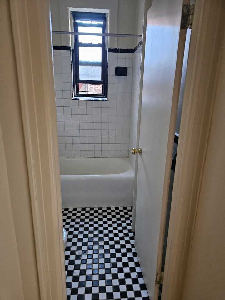151 35th Ave #2G - Photo 3 of 6