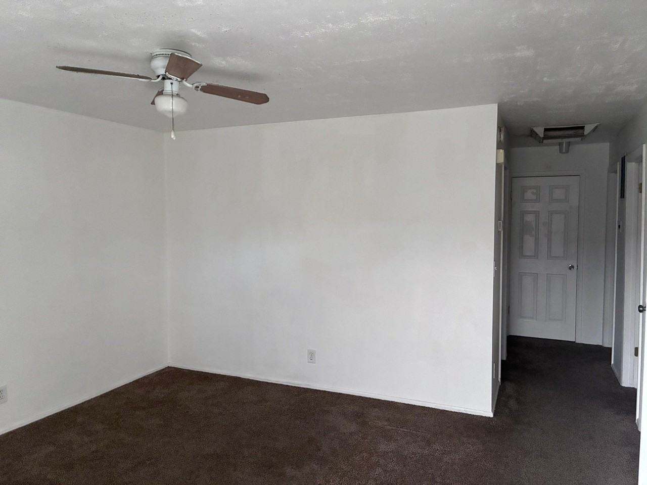 654 Nw #654 - Photo 3 of 11