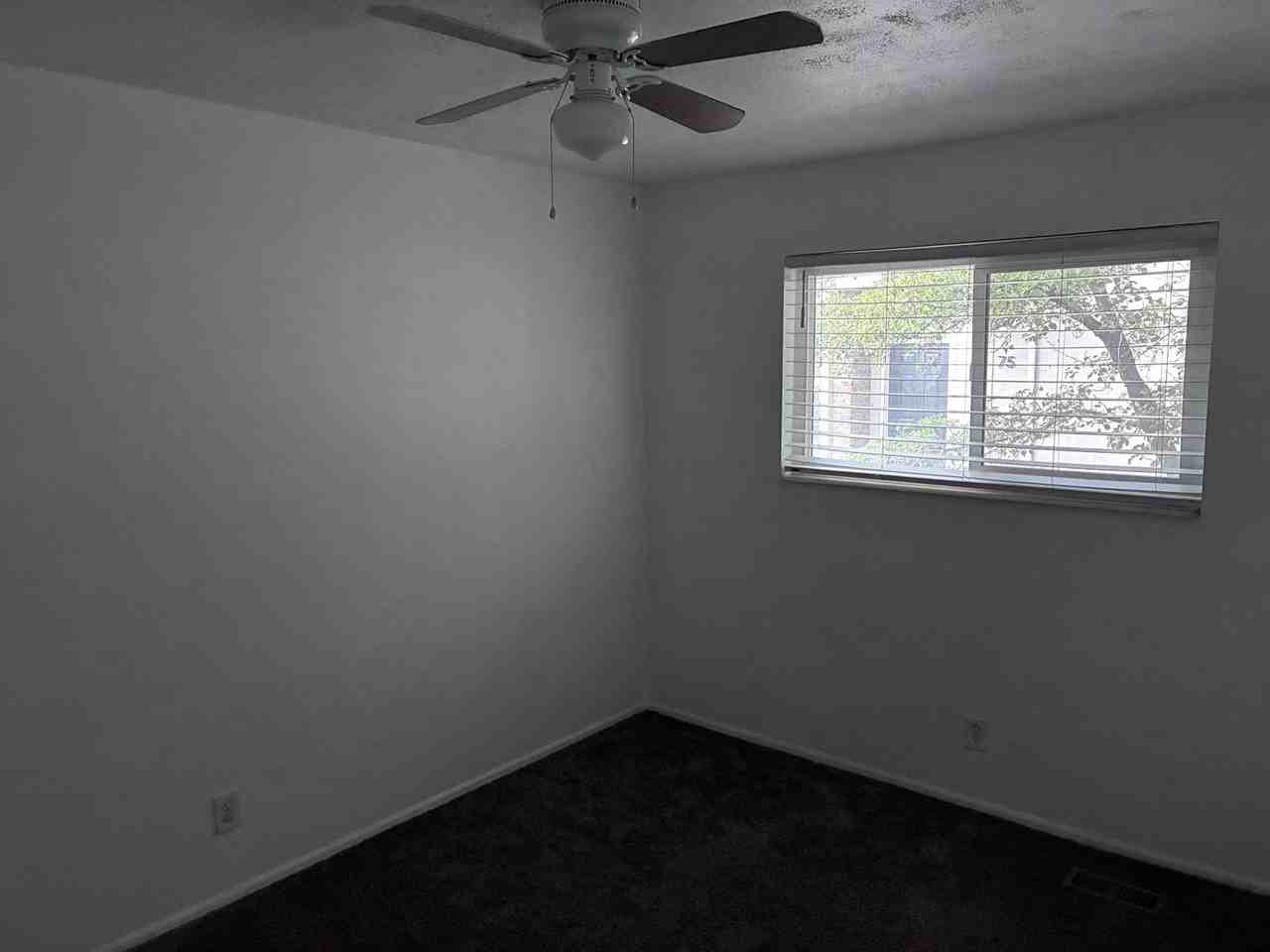 654 Nw #654 - Photo 5 of 11