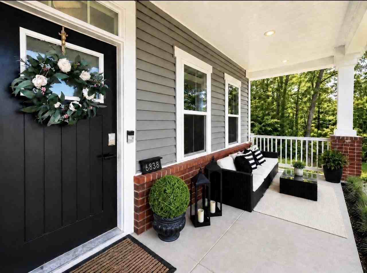 6838 Northbourne Ct - Photo 2 of 34