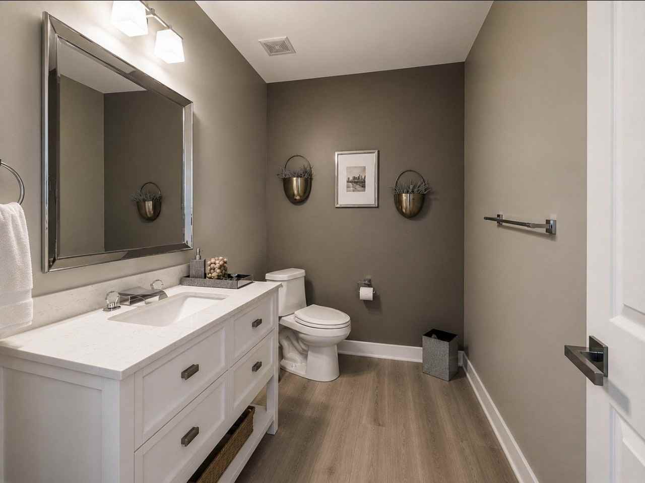 6838 Northbourne Ct - Photo 7 of 34