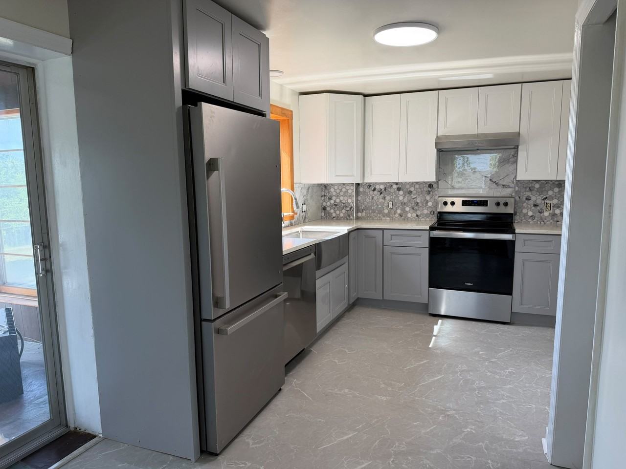 127 Old Liverpool Rd #A - Photo 2 of 11