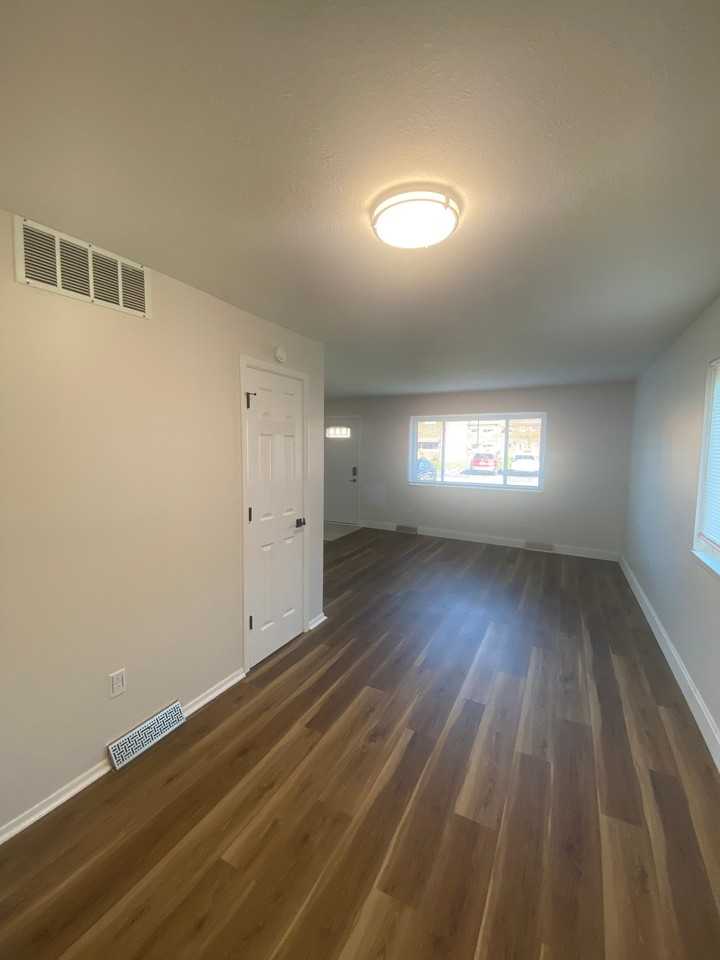1616 Ridgewick Dr - Photo 5 of 20