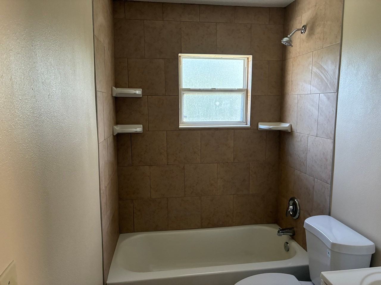 714 65th Ave E - Photo 6 of 13