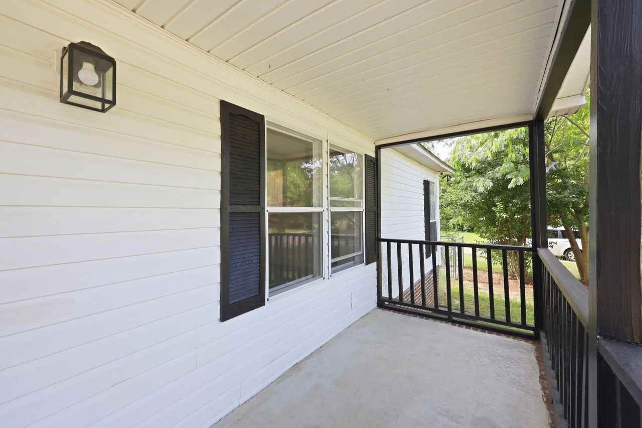 135 Virginia Ln - Photo 2 of 20