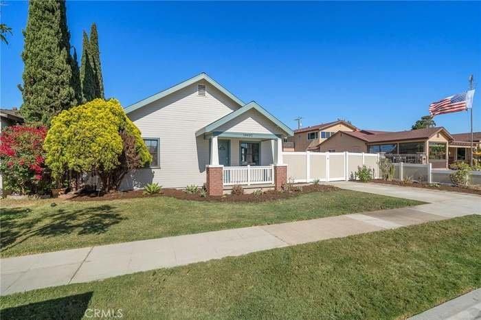 14632 Jackson St - Photo 3 of 15