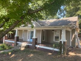 featured image of 209 3rd Ave