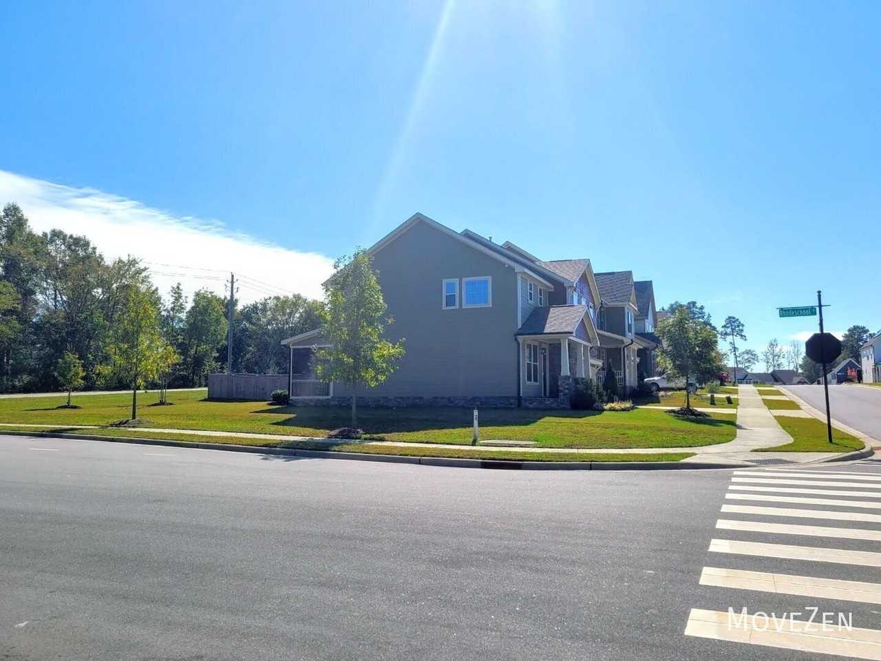 505 Groveview Wynd - Photo 2 of 43