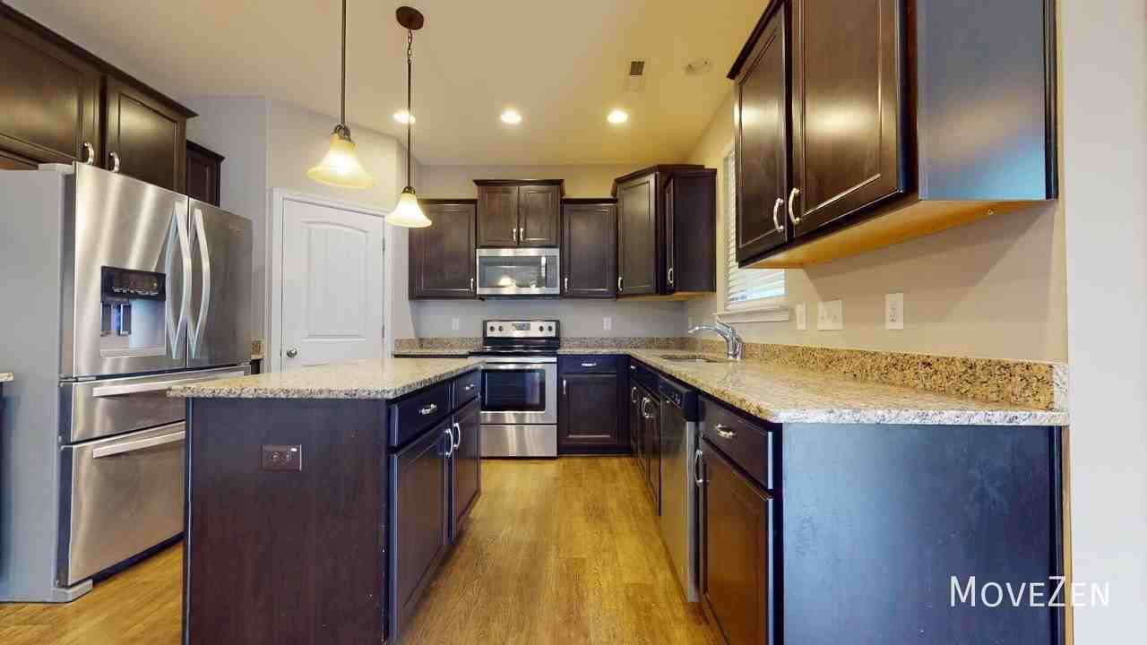 505 Groveview Wynd - Photo 4 of 43