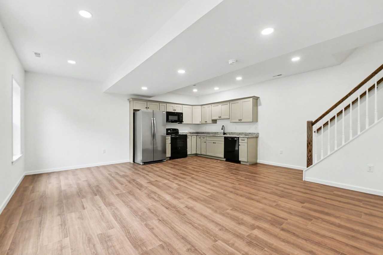476 Gravel Hill Rd - Photo 5 of 29