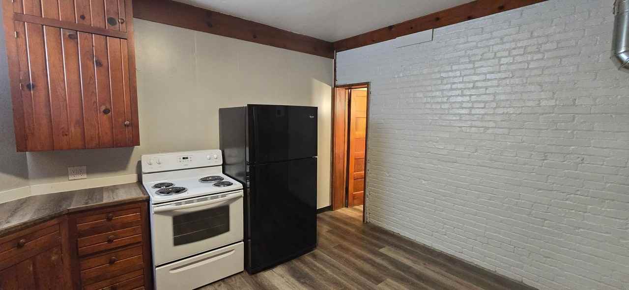 1003 5th St Bsmt #BS - Photo 6 of 19