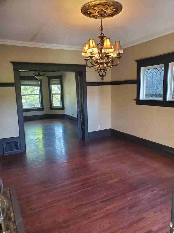 1404 Memorial Dr Nw - Photo 3 of 31