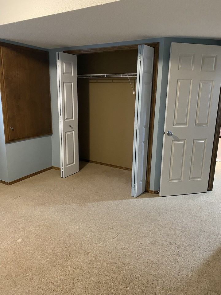 510 Chaparral Dr Se - Photo 4 of 12