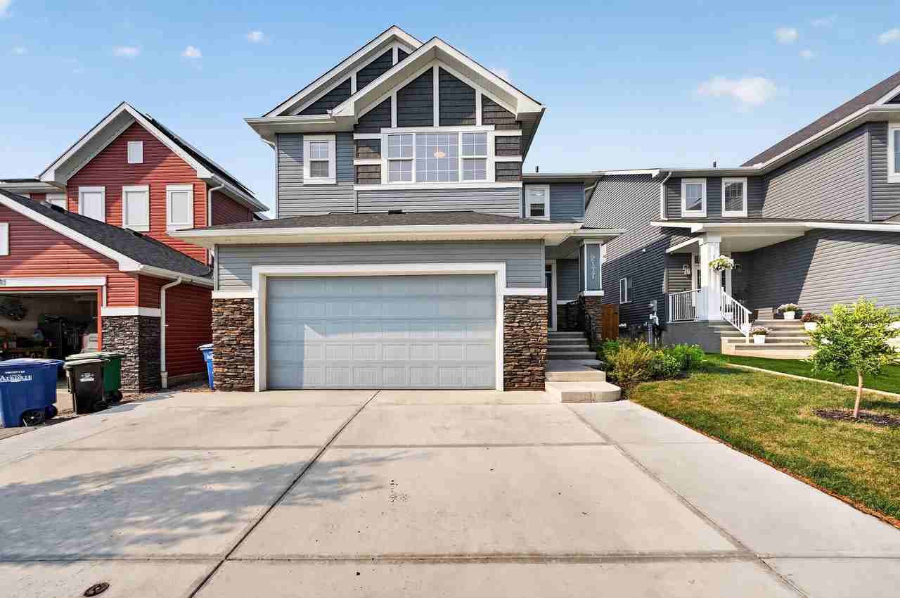 2177 Ravensdun Cres SE - Photo 2 of 50