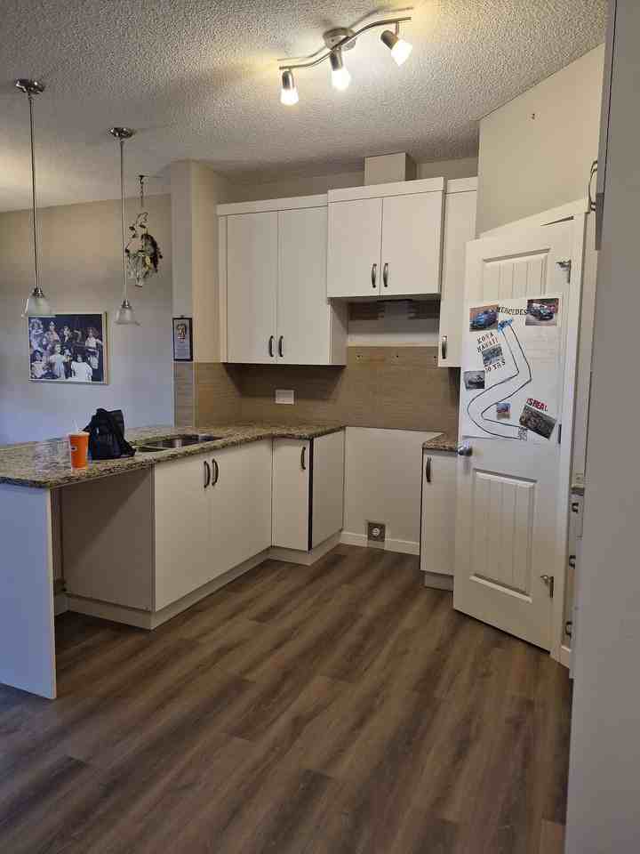 93 -93 Copperpond Landng Se - Photo 4 of 6