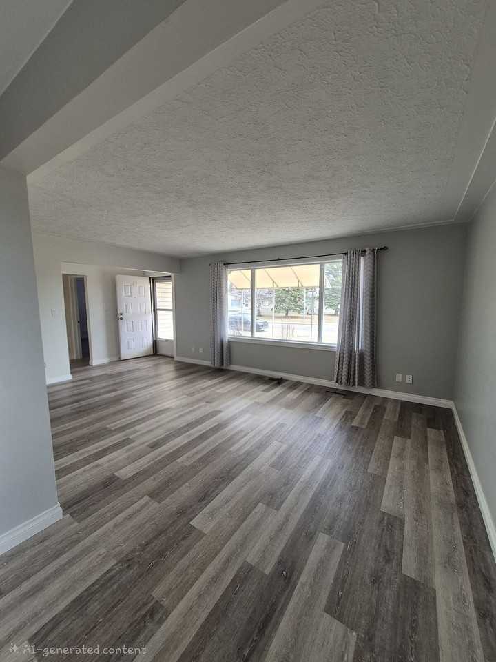 13536 119 St Nw - Photo 3 of 10