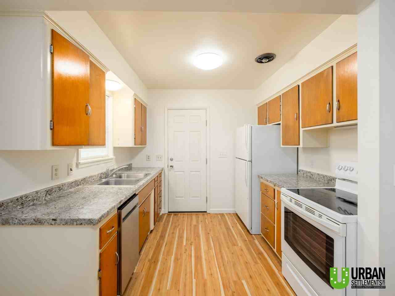 1408 S Cedar St #NA - Photo 3 of 22