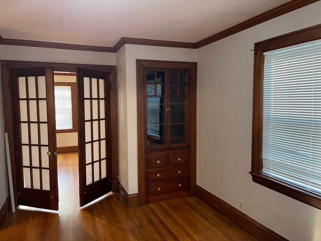 21 Walnut St #1 - Photo 4 of 10