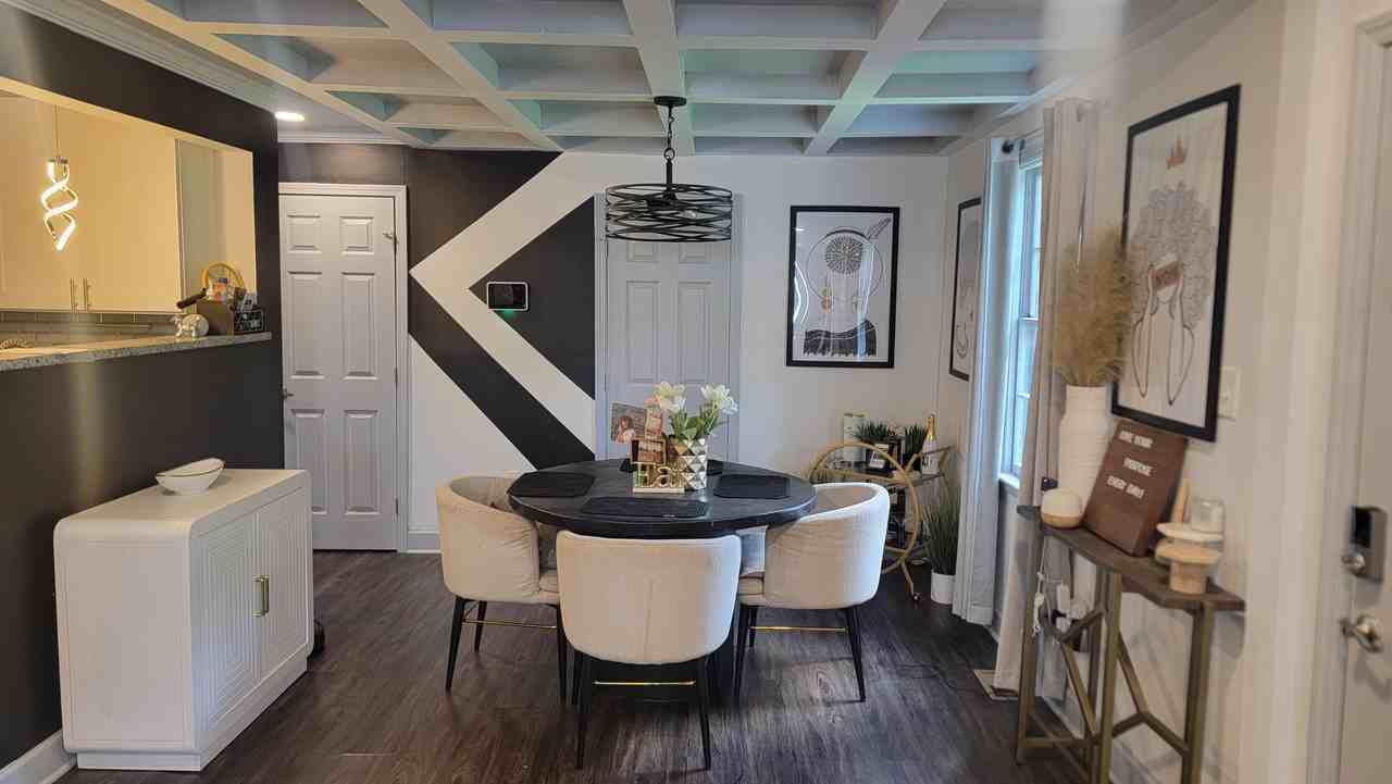 2619 Northview Ave #NA - Photo 3 of 20