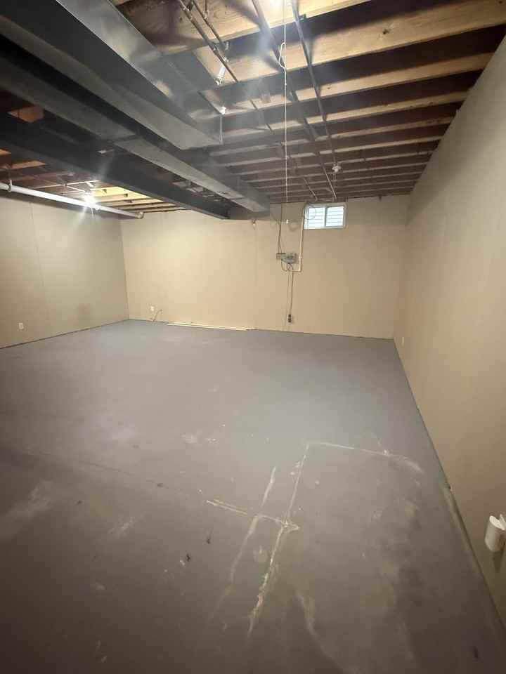 5612 S 159th Ave #NA - Photo 7 of 20