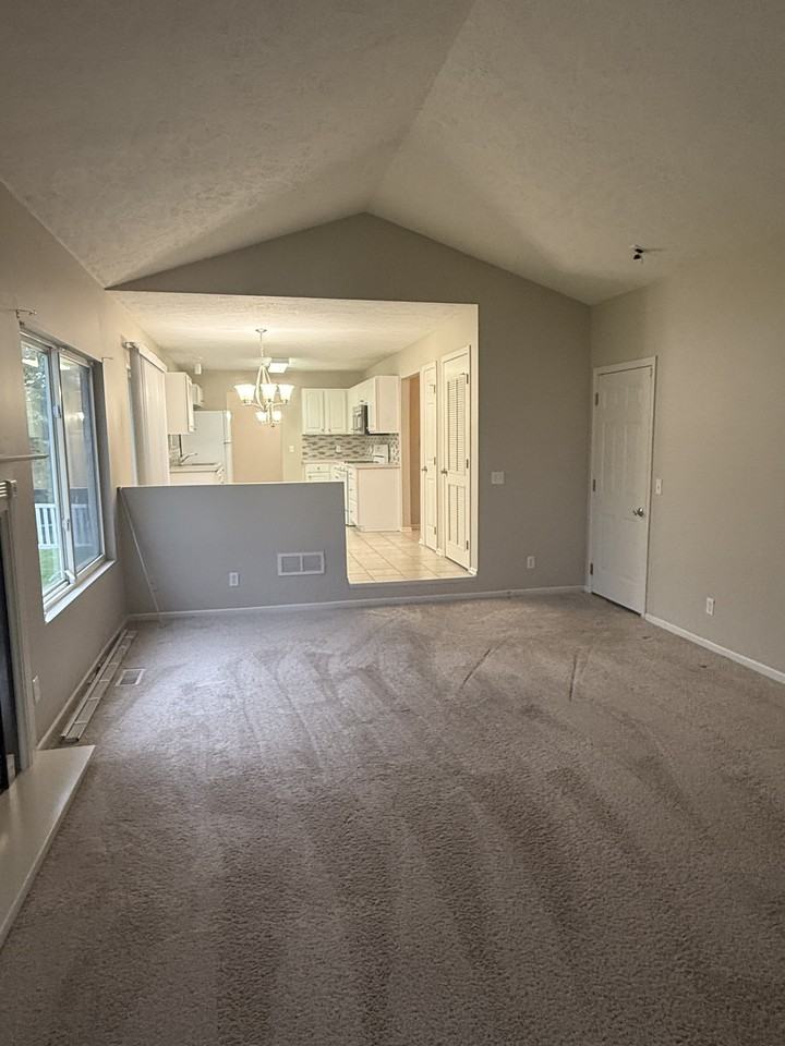 5612 S 159th Ave #NA - Photo 4 of 20