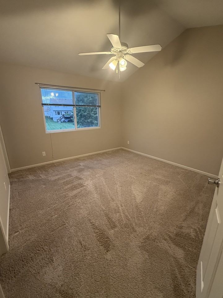 5612 S 159th Ave #NA - Photo 5 of 20