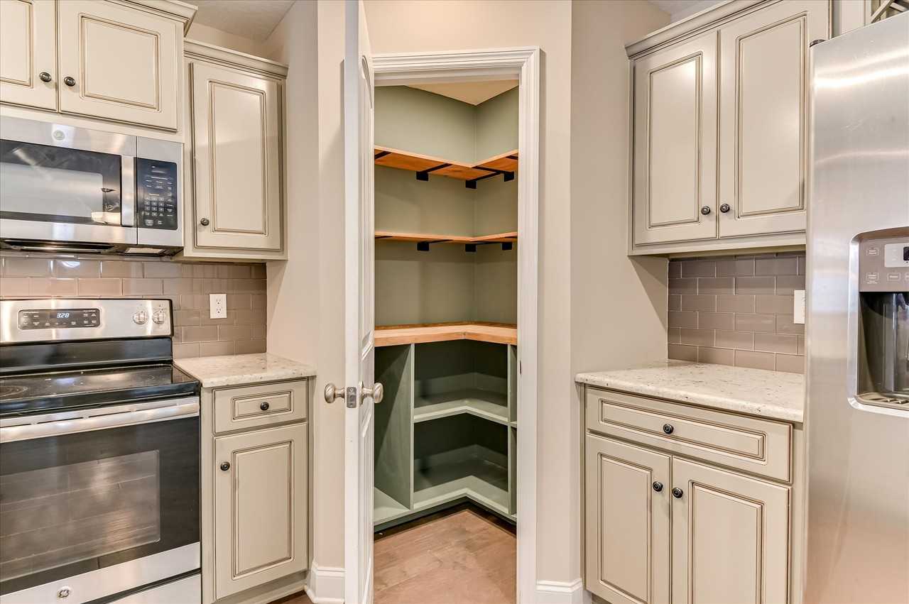 202 Sweetwater Landing Dr #NA - Photo 6 of 17