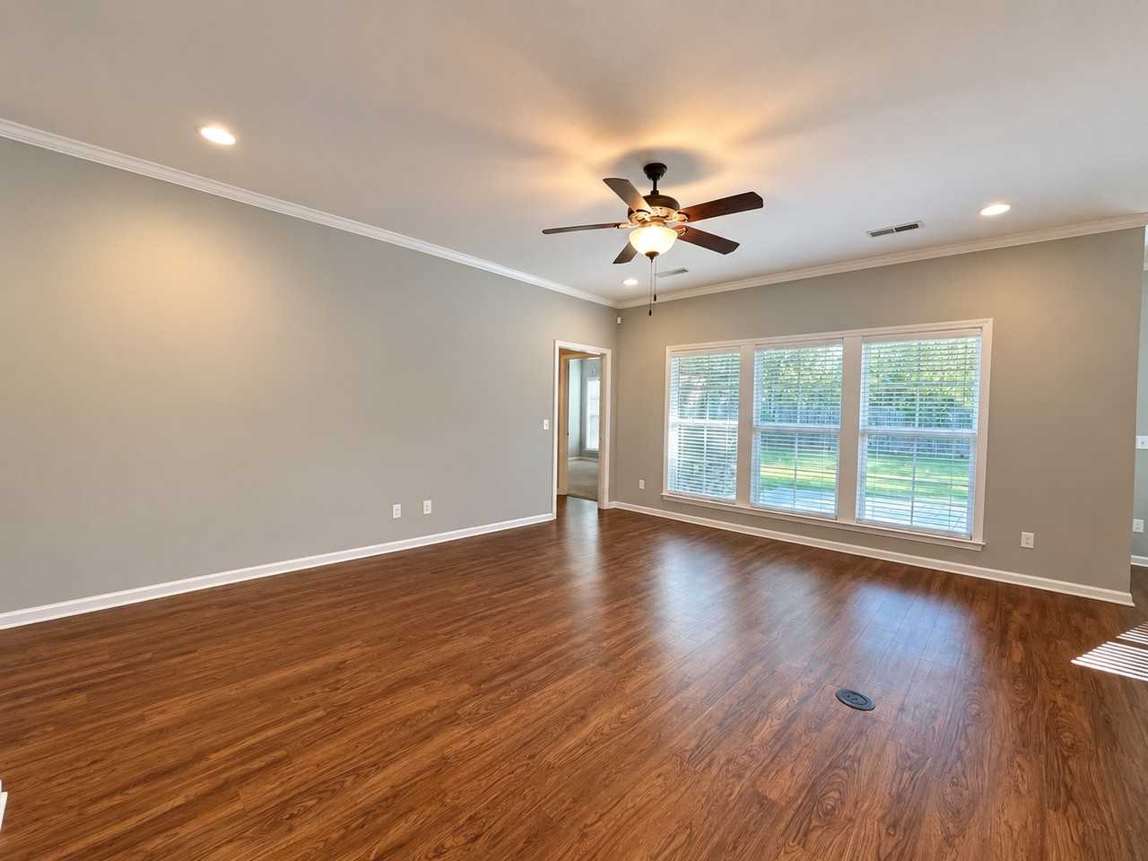 104 Huron Dr #NA - Photo 3 of 16