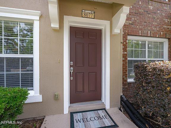 8077 Summerside Cir #8077 - Photo 3 of 31