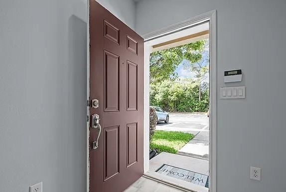 8077 Summerside Cir #8077 - Photo 4 of 31