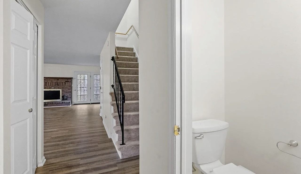 169 Williamsburg Ct #169 - Photo 7 of 28