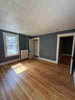 featured image of 123 Everett St #123