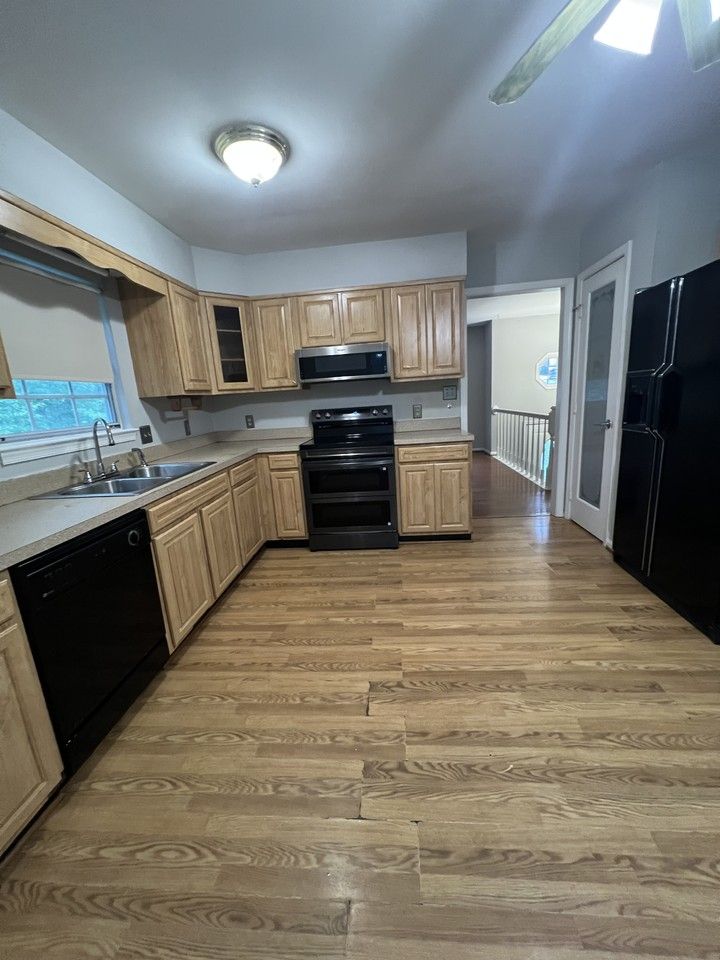 106 Galaxie Dr #NA - Photo 3 of 9