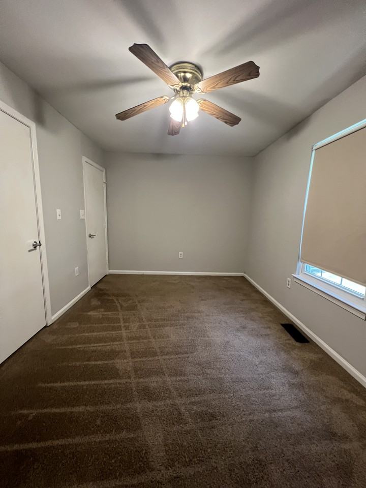 106 Galaxie Dr #NA - Photo 4 of 9