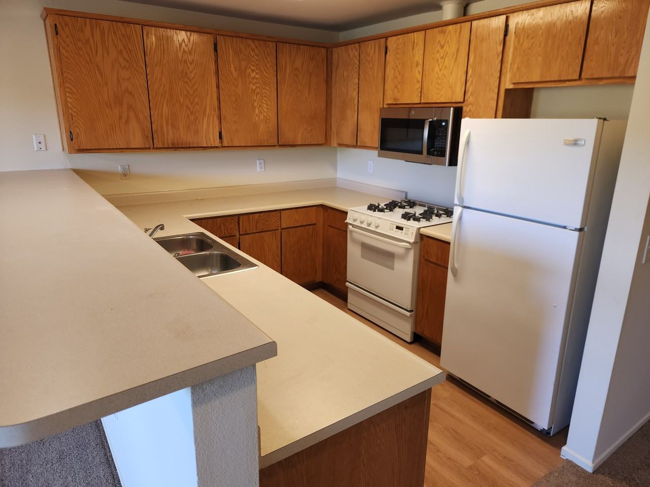 1309 Maurice Ave #1309 - Photo 4 of 9