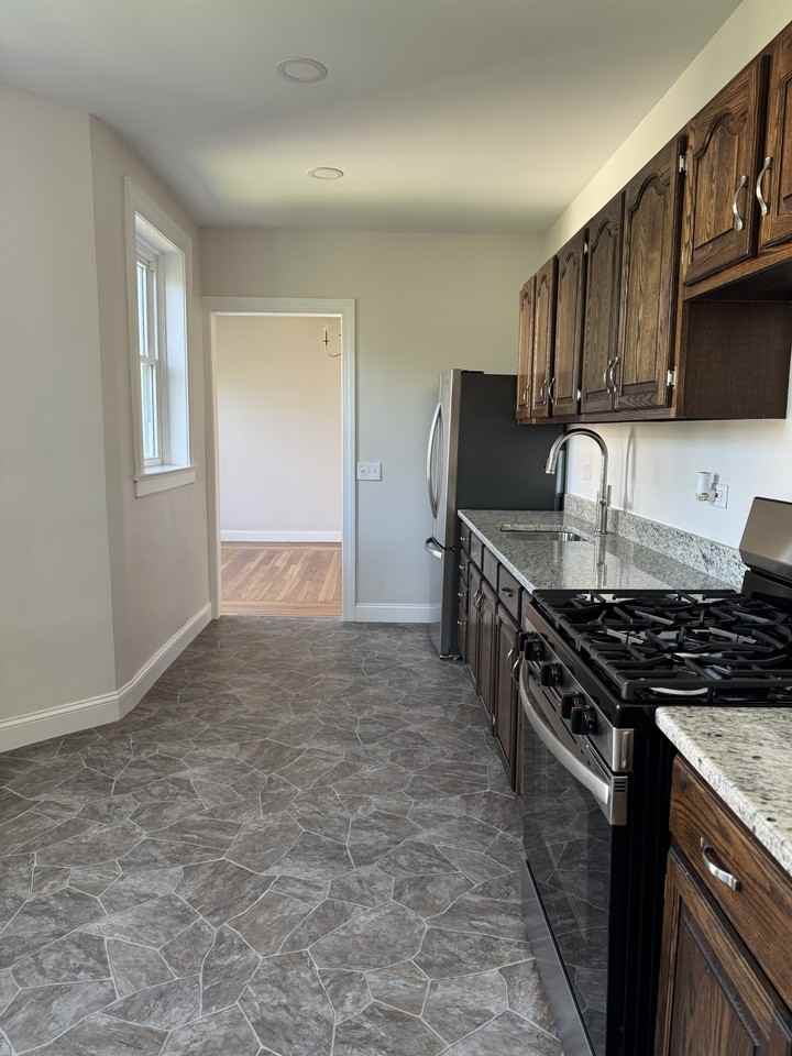 8 Division St #FL2 - Photo 4 of 17