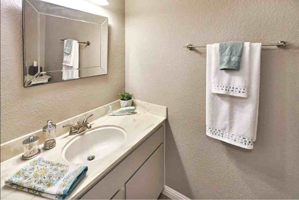 235 Kenbrook Cir - Photo 7 of 10