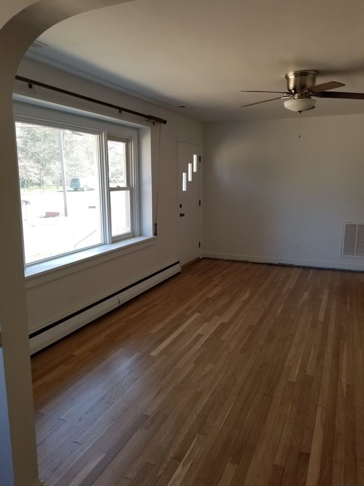 10534 Lambeth Rd #NA - Photo 5 of 14
