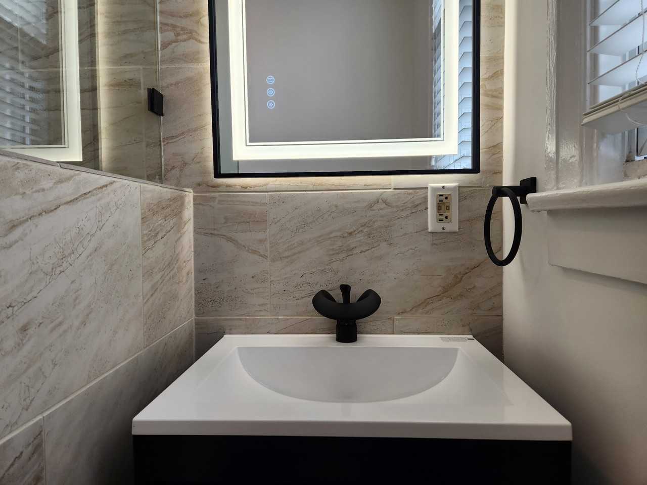 116 N Payne St #3 - Photo 7 of 7